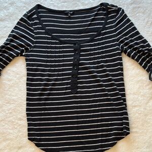 Hurley Black and White Bateau 3/4 Sleeve Fitted Blouse